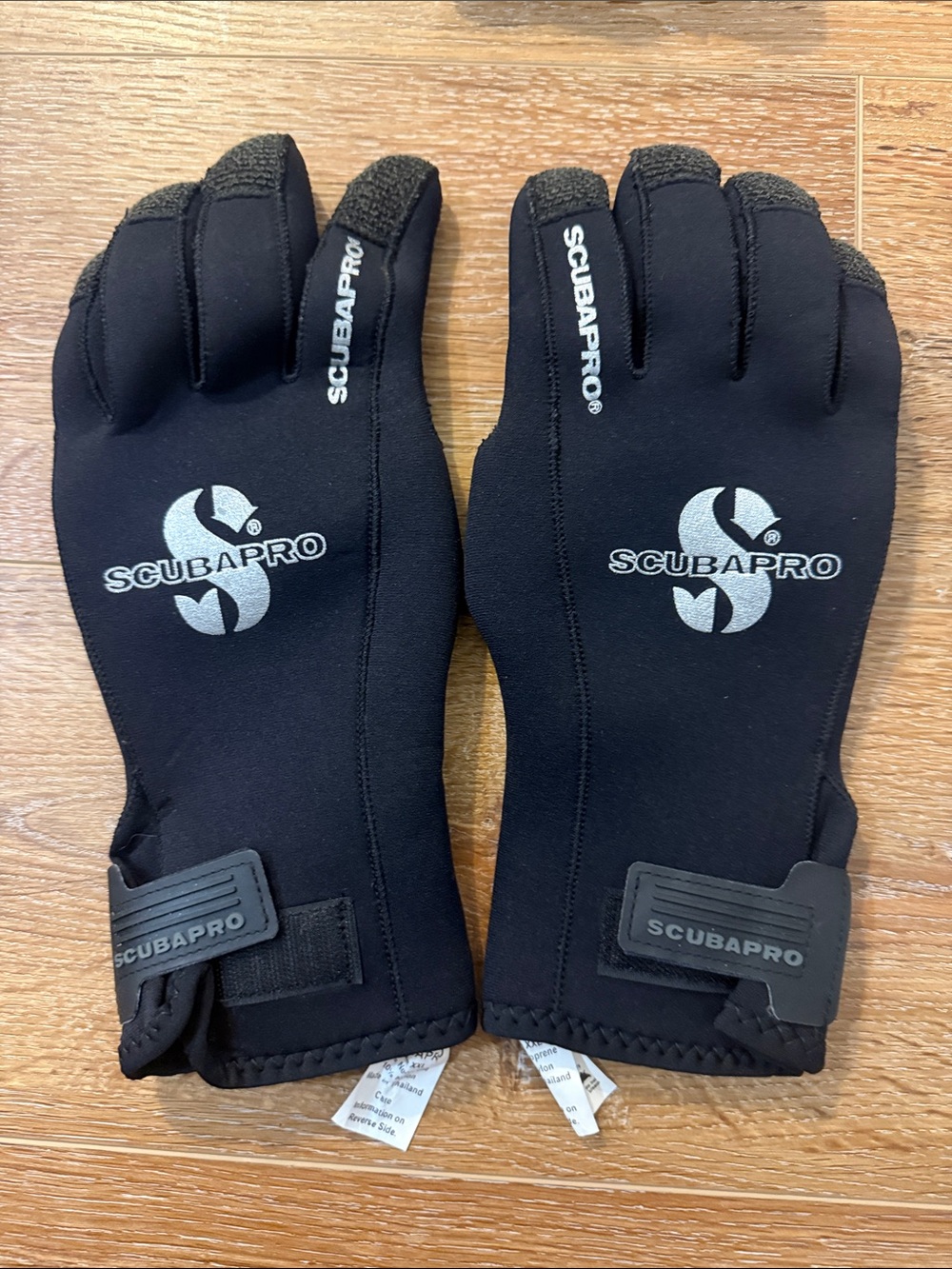 Scubapro Black Neoprene Five-Finger Dive Gloves